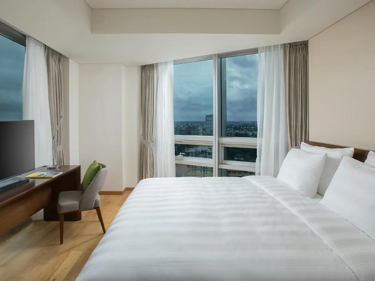 Lotte Hotel Serviced Apartment Yangón 0*,